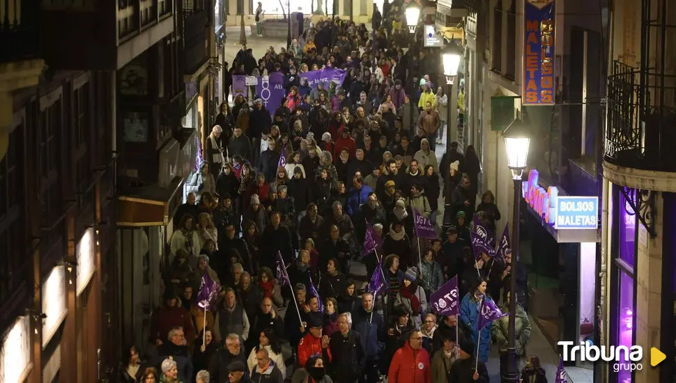 Más de 700 personas se manifiestan el 8M en Zamora y piden plena igualdad de derechos entre mujeres y hombres