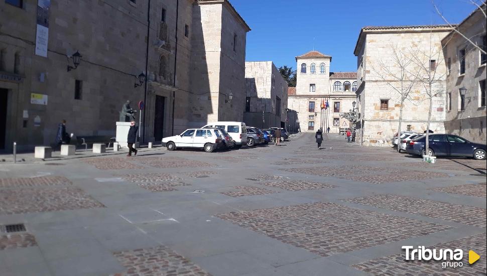 El montaje de la carpa esta semana, cuenta atrás para la Pasión de Zamora