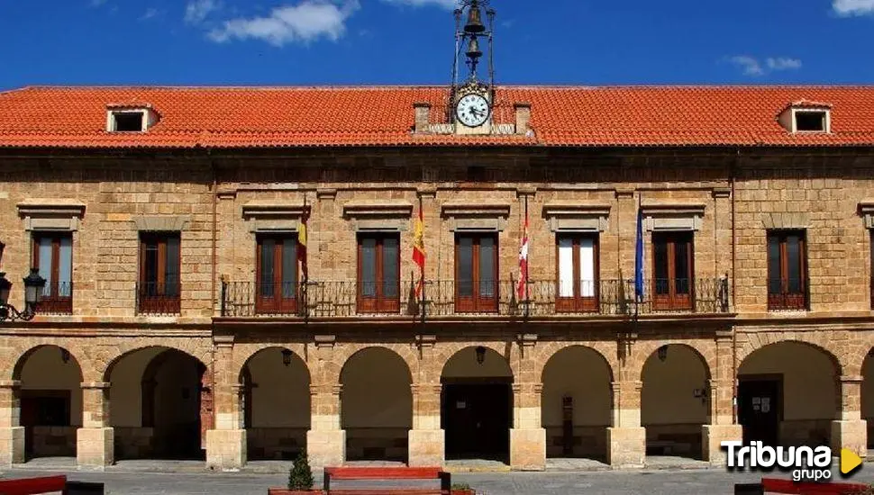 Benavente reclama al ministro de Transportes el aumento de frecuencias de autobús a Madrid