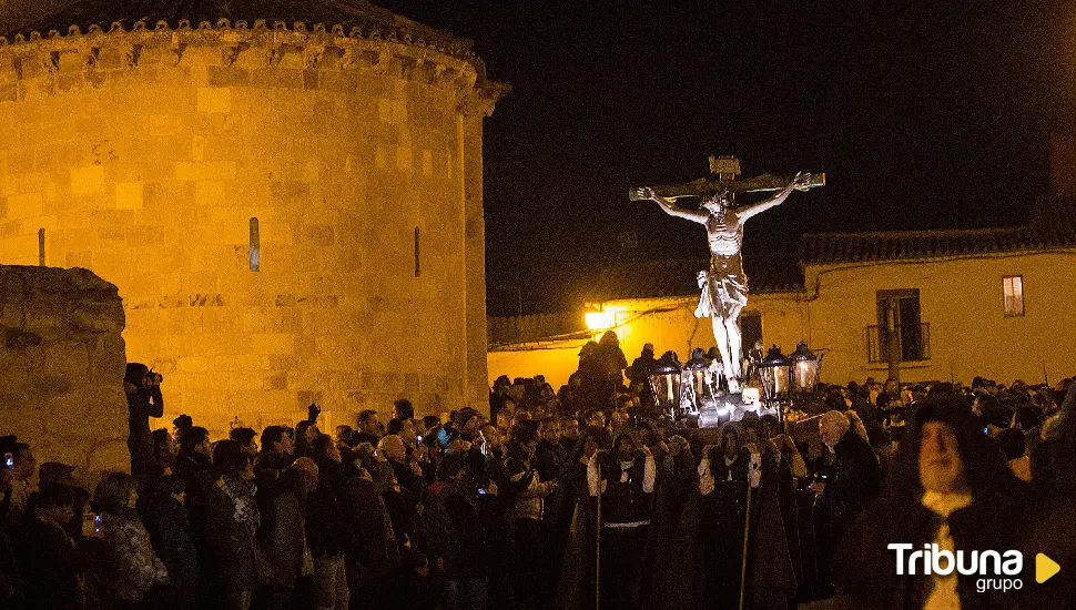 Una escultura de bronce inmortalizará 'Las Capas Pardas' en la plaza de San Claudio de Olivares